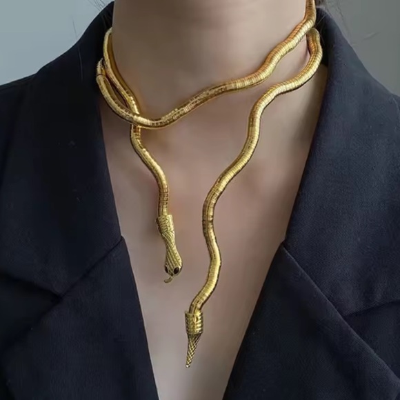 Anthropologie Jewelry - Serpenti Gold Snack Necklace-Bracelet-Multifunctional